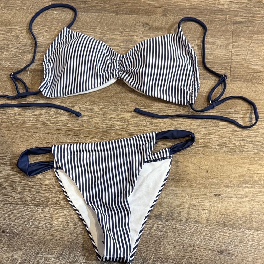 Size Large 2 Pc Navy Blue & White Bikini